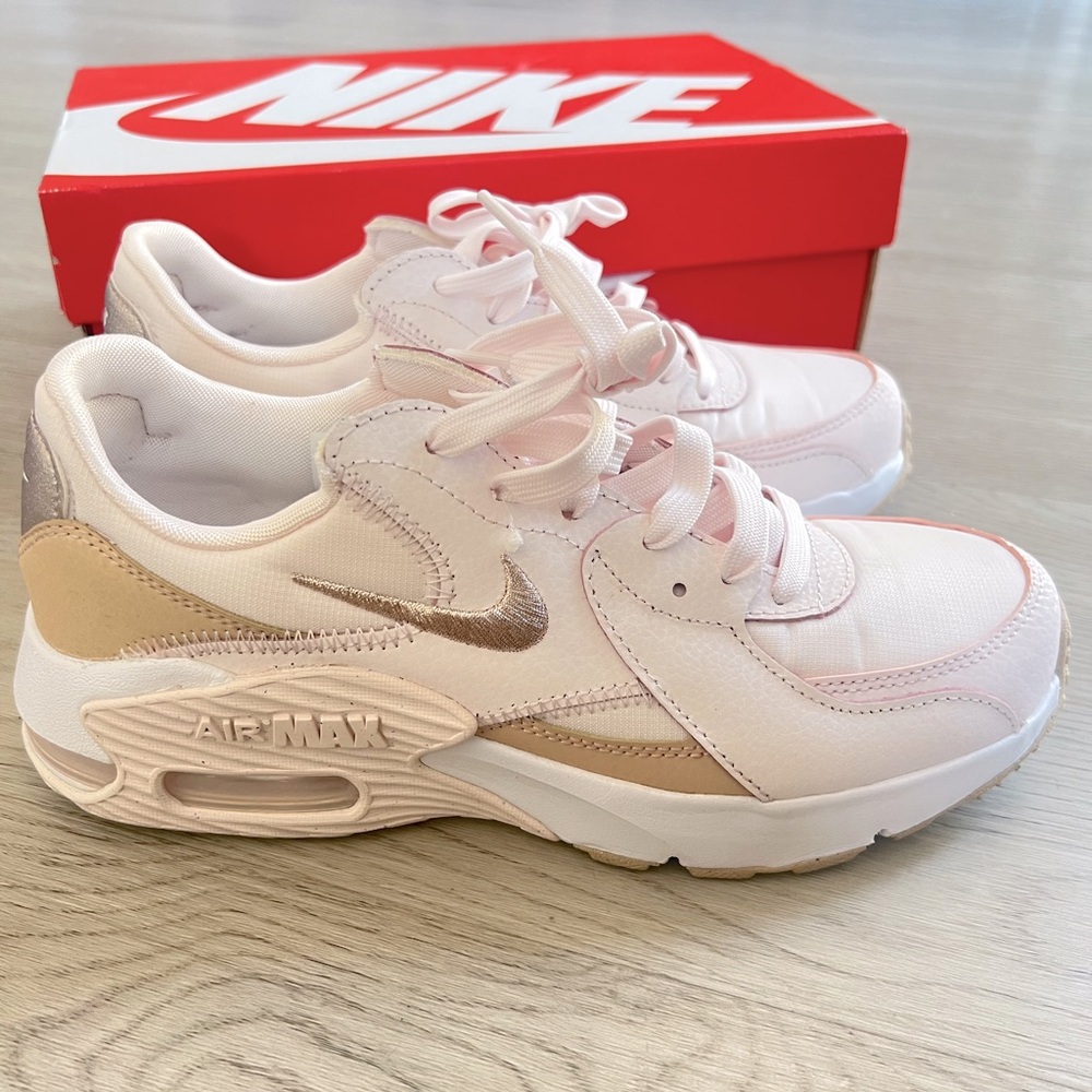 Nike Air Max Sneakers – Blush/Gold – Size 6.5